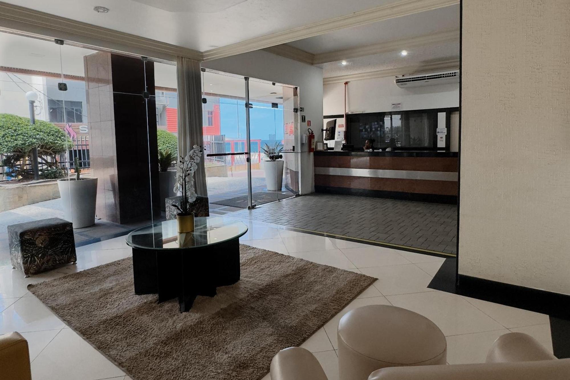 Apartamento Farol Barra Flat サルバドール エクステリア 写真
